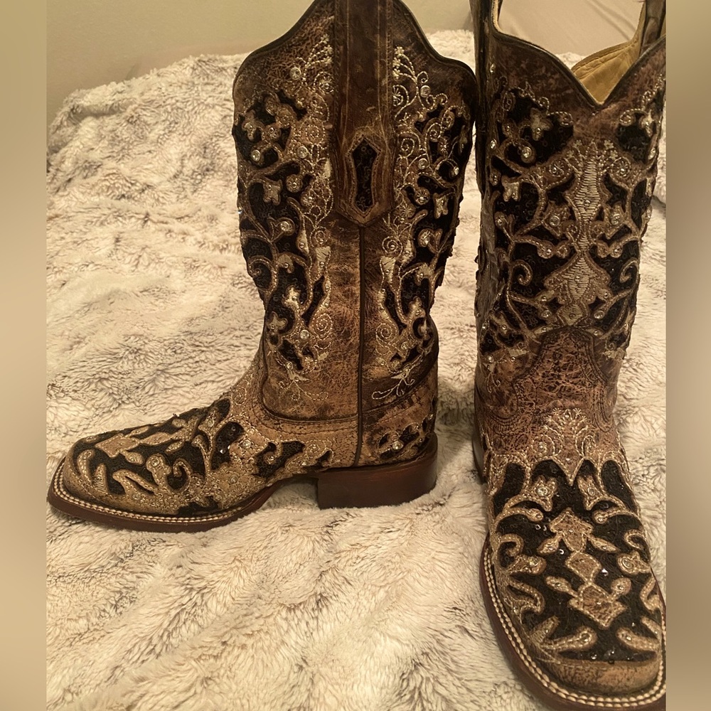 CORRAL WOMEN'S SEQUIN INLAY WESTERN BOOTS - SQUARE TOE (Brown & Tan) SIZE 7 M